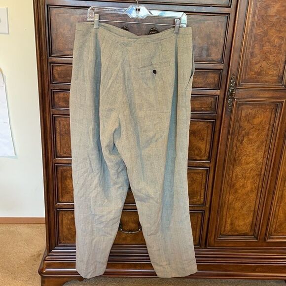 Larry Levine Black & White Stripped Woman’s Slacks - Picture 7 of 10